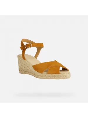 Dámske sandále GEOX G000570 JANTÁROVÁ