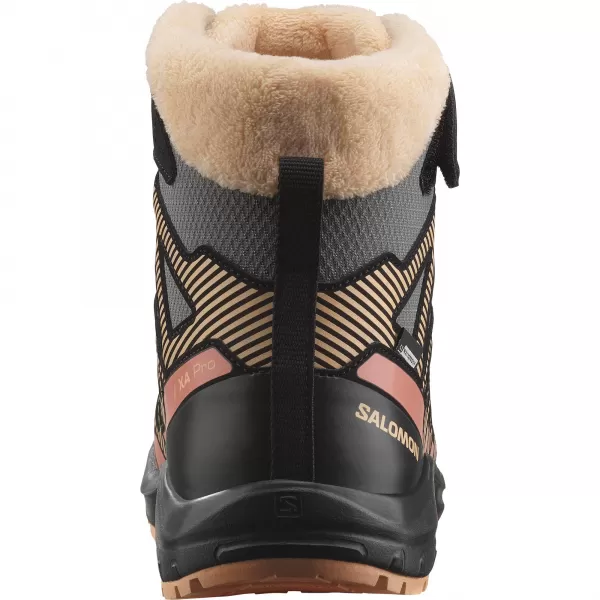 Detská obuv SALOMON XA PRO V8 WINTER WATERPROOF J CÍNOVÝ/ČIERNY/BROSKYŇOVÝ FUZZ 