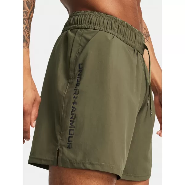  Pánske šortky UNDER ARMOUR UA WOVEN WDMK SHORTS 1383356-390 ZELENÁ 