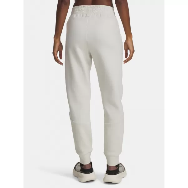  Dámske tepláky UNDER ARMOUR UNSTOPPABLE FLC JOGGER 1379846-110 BIELA 