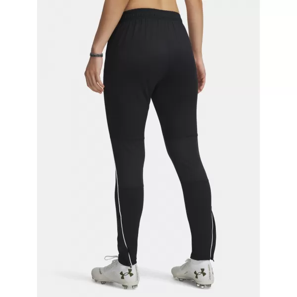  Dámske športové nohavice UNDER ARMOUR UA W CHALLENGER TRAINING PN 6004073-001 ČIERNA 