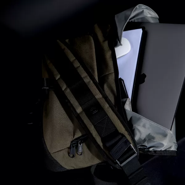  Batoh PENTAGON CONSUL SIDE MESSENGER BAG K16111 ČIERNA 