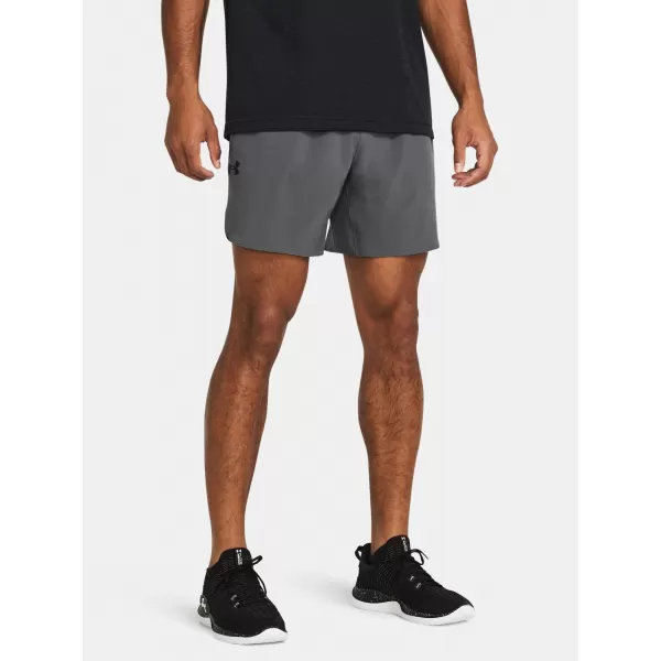  Pánske šortky UNDER ARMOUR UA PEAK WOVEN SHORTS 1376782-025 SIVÁ 