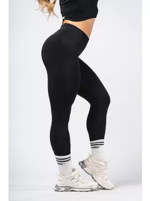 Tvarujúce bezšvové maximálne push-up legíny FLOW SEAMLESS 497 BLACK Nebbia