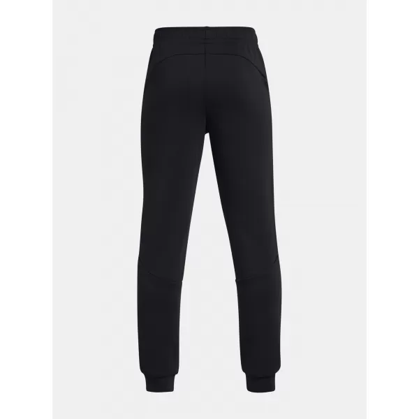  Chlapčenské tepláky UNDER ARMOUR UA B UNSTOPPABLE FLC JOGGER 1386689-001 ČIERNA 