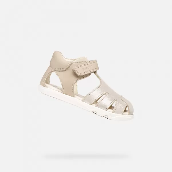  Dievčenské sandále GEOX SANDAL STEPPIEUP B656QA0CR85C5000 BÉŽOVÁ 