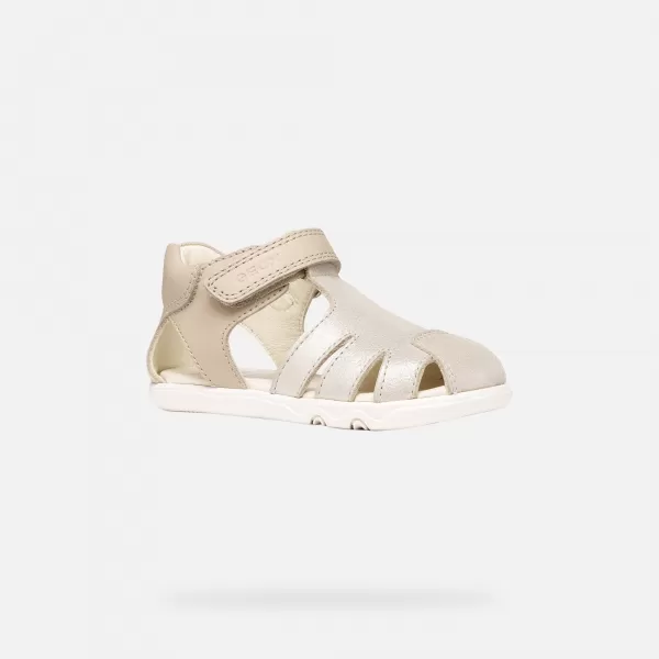  Dievčenské sandále GEOX SANDAL STEPPIEUP B656QA0CR85C5000 BÉŽOVÁ 