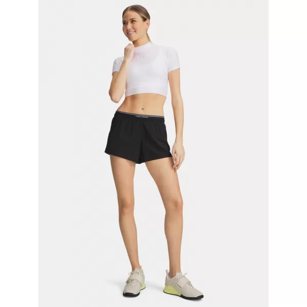  Dámske kraťasy UNDER ARMOUR VANISH WOVEN 3IN SHORTS 6009965-008 ČIERNA 