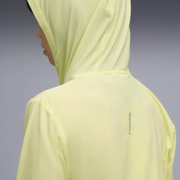  Dámska bunda PUMA RUN VELOCITY WOVEN JACKET W 526584-35 ZLATÝ MESIAC 