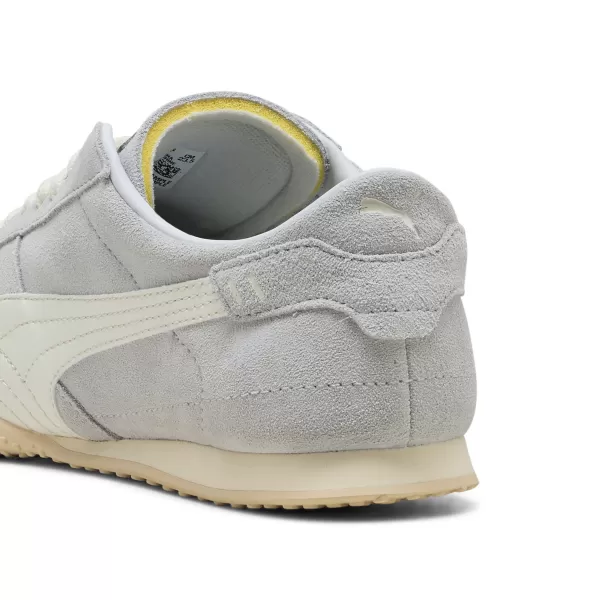  Dámske topánky PUMA BELLA UT CLASSIC 404620_08 STRIEBORNÁ HMLA/ALPSKÝ SNEH 
