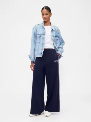 Dámske tepláky GAP LOGO SWEATPANTS 799271-01 NAVY UNIFORM