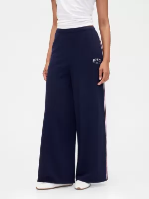 Dámske tepláky GAP LOGO SWEATPANTS 799271-01 NAVY UNIFORM