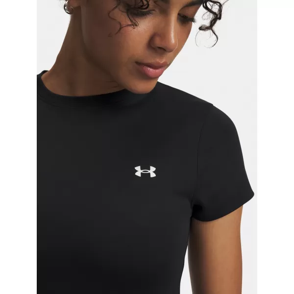  Dámske tričko UNDER ARMOUR MOTION FITTED SS EMEA 6012291-001 ČIERNA 