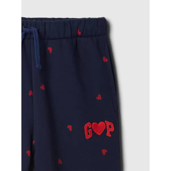  Detské tepláky GAP LOGO SWEATPANTS 645537-00 NAVY HEARTS 