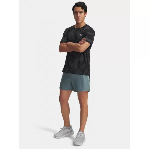  Pánske šortky UNDER ARMOUR UA LAUNCH 5'' SHORTS 1382617-587 MODRÁ 