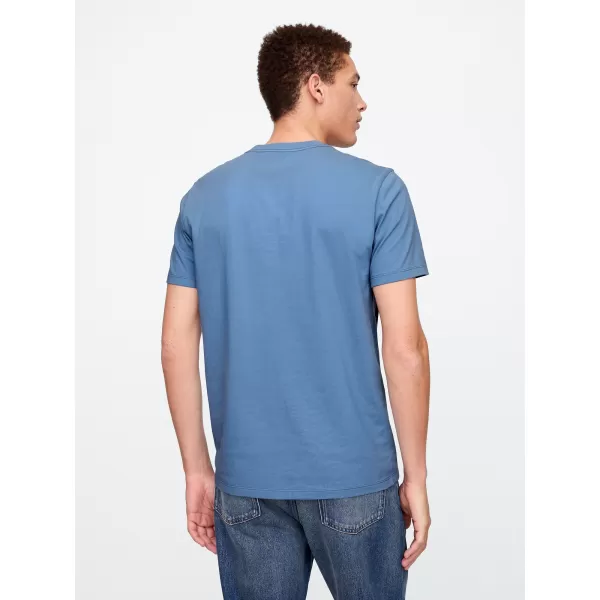  Pánske tričko GAP NEW ARCH LOGO TEE 570044-36 SOFT CORNFLOWER 