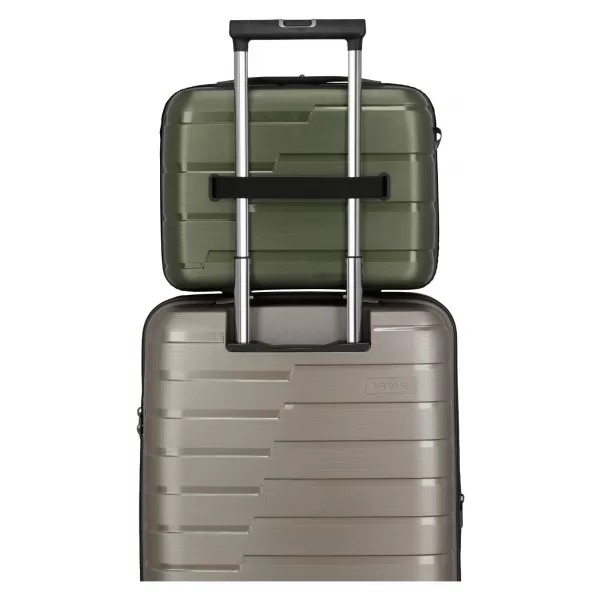  Kozmetický kufrík TRAVELITE AIR BASE BEAUTY CASE OLIVOVÝ 
