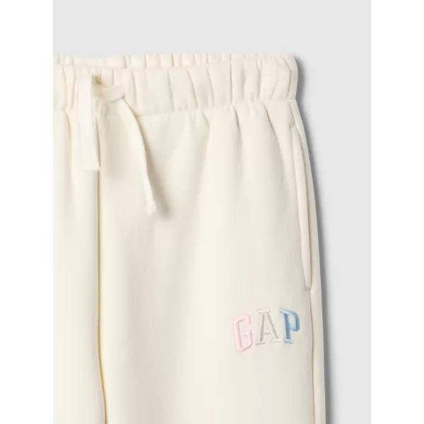  Detské tepláky GAP LOGO SWEATPANTS 709023-00 IVORY FROST 