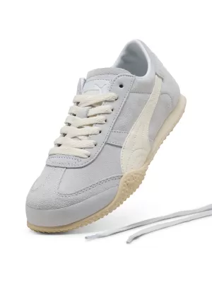 Dámske topánky PUMA BELLA UT CLASSIC 404620_08 STRIEBORNÁ HMLA/ALPSKÝ SNEH