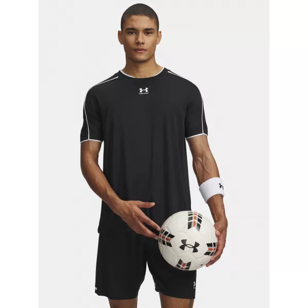  Pánske tričko UNDER ARMOUR M CHALLENGER TRAIN SS 6009875-001 ČIERNA 