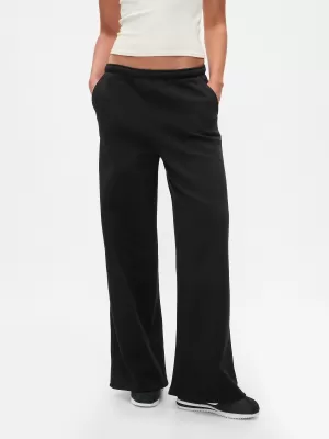 Dámske tepláky GAP BAGGY SWEATPANTS 672610-00 TRUE BLACK