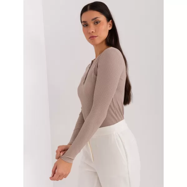  Dámska blúzka BASIC FEEL GOOD RV-BZ-9211.26X DARK BEIGE 