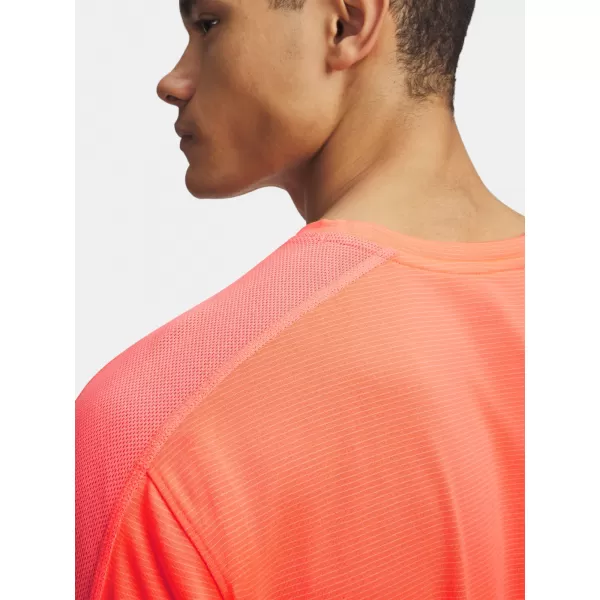  Pánske tričko UNDER ARMOUR VELOCITI REFLCT SS 6009518-824 ORANŽOVÁ 