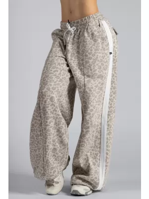 Baggy tepláky s leopardím vzorom NEBBIA PRIMAL 865 CREAM LEOPARD