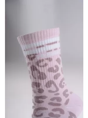 Crew ponožky s leopardím vzorom NEBBIA PRIMAL 106 PINK LEOPARD