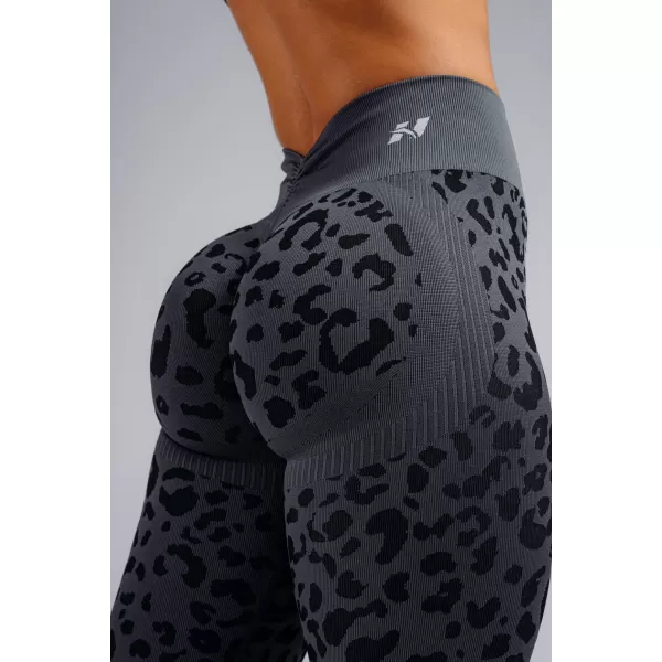  Kompresné push-up legíny s leopardím vzorom NEBBIA PRIMAL 849 BLACK LEOPARD 