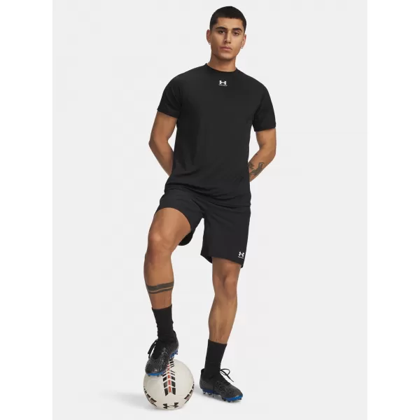  Pánske kraťasy UNDER ARMOUR M CHALLENGER PRO SHORTS 6009621-008 ČIERNA 