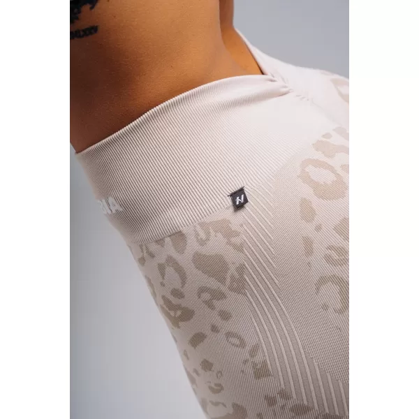  Kompresné push-up legíny s leopardím vzorom NEBBIA PRIMAL 849 CREAM LEOPARD 