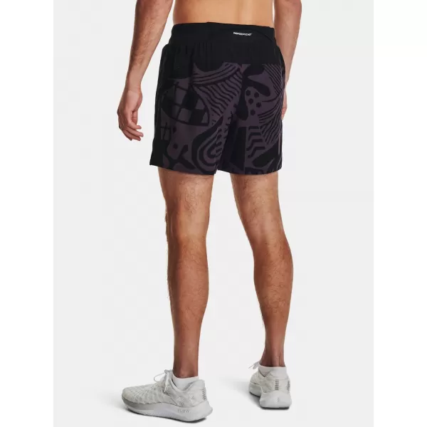  Pánske kraťasy UNDER ARMOUR WE RUN IN PEACE SHORT 1377048-001 ČIERNA 