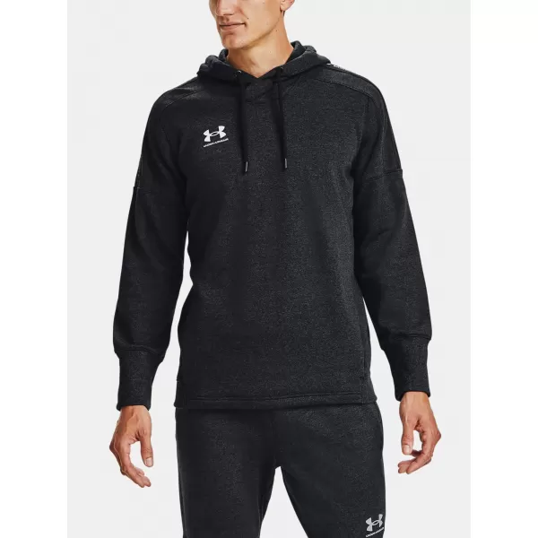  Pánska mikina UNDER ARMOUR ACCELERATE OFF-PITCH HOODIE 1356763-001 ČIERNA 