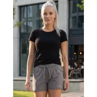 Šedá