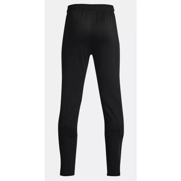  Chlapčenské tepláky UNDER ARMOUR Y CHALLENGER TRAINING PANT 1365421-002 ČIERNA 