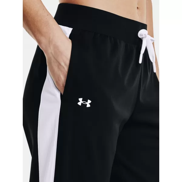  Dámsky set UNDER ARMOUR TRICOT TRACKSUIT 1365147-001 ČIERNA 