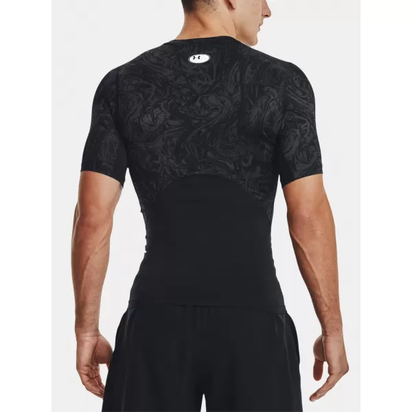  Pánske tričko UNDER ARMOUR UA HG ARMOUR COMP PRINT SS 1370324-001 ČIERNA 