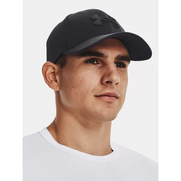  Pánska čiapka UNDER ARMOUR MENs UA BLITZING 1376700-002 ČIERNA 
