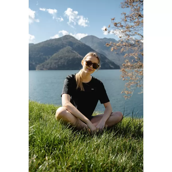  Dámsky crop top NORDBLANC CROPTOP NBSLT7819 čierna 