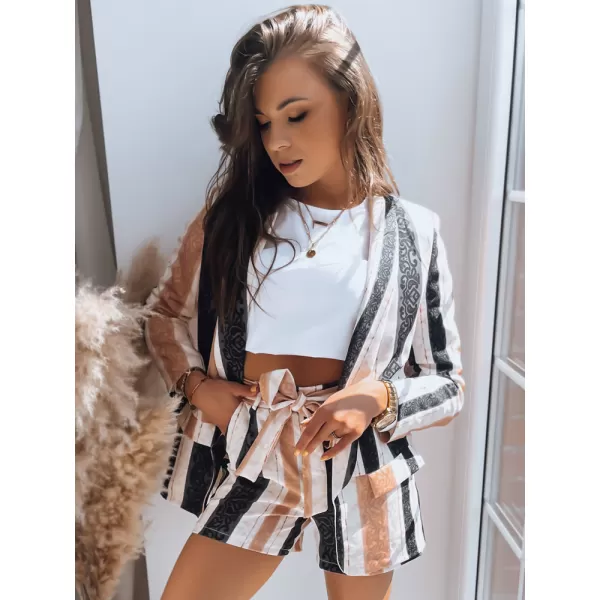  Dámske šortky DSTREET REGAL STRIPES SY0297 ČIERNA 