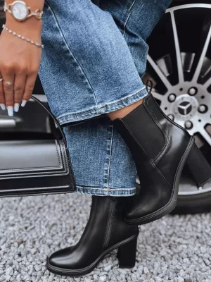 Dámske topánky DSTREET STYLOBOOT ČIERNA