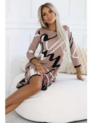 Dámske svetrové šaty NUMOCO 577-1 BÉŽOVÁ S ČIERNO-BIELYM VZOROM