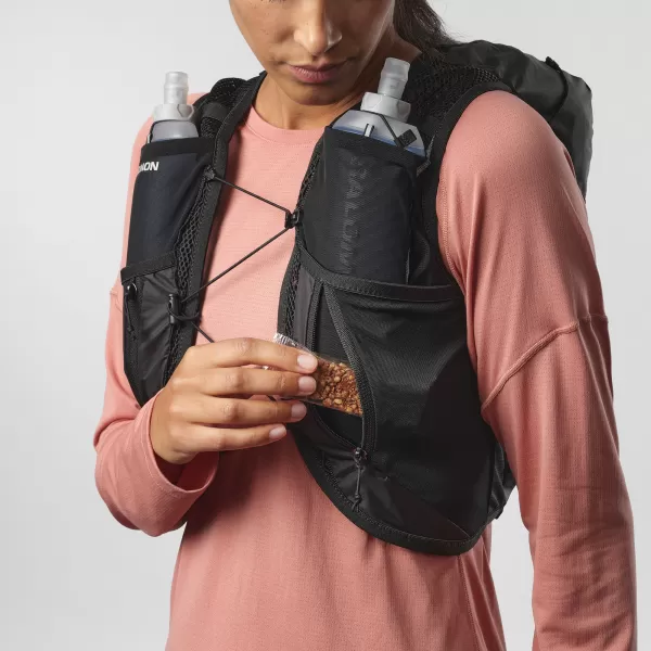  Dámsky ruksak SALOMON ACTIVE SKIN 12 WOMEN SET LC2178600 ČIERNA/KOVOVÁ 