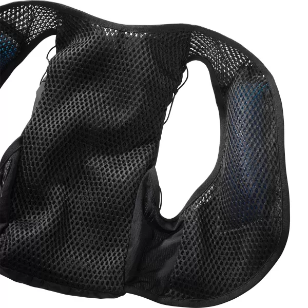  Pánsky ruksak SALOMON ACTIVE SKIN 12 SET LC2177400 ČIERNA/KOVOVÁ 