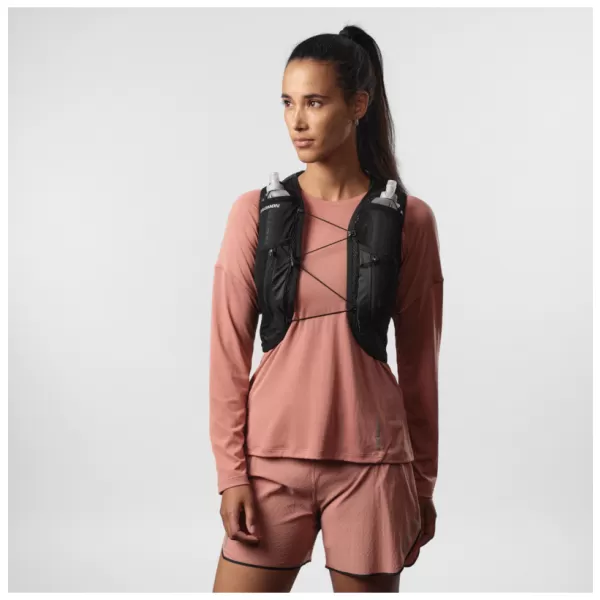  Dámsky ruksak SALOMON ACTIVE SKIN 12 WOMEN SET LC2178600 ČIERNA/KOVOVÁ 