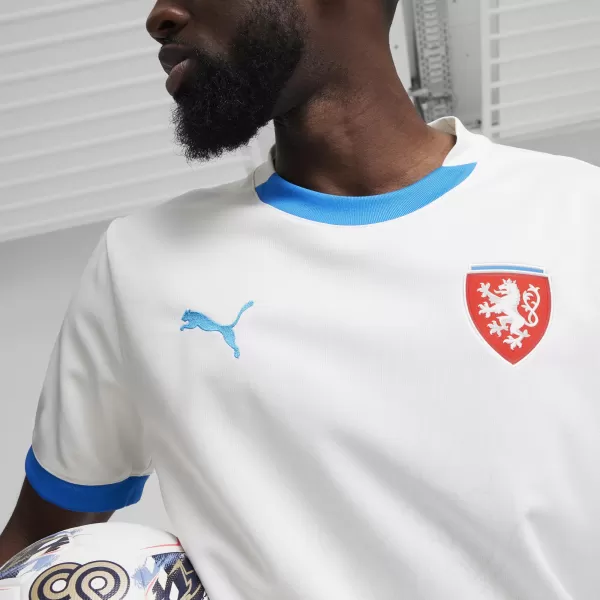  Futbalový dres PUMA FACR AWAY JERSEY REPLICA 774128_02 PUMA WHITE/IGNITE MODRÁ 