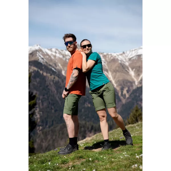  Dámske vonkajšie šortky NORDBLANC HUES NBSPL8194 ZELENÝ DEŇ 