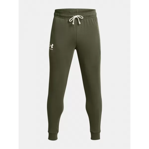  Pánske tepláky UNDER ARMOUR RIVAL TERRY JOGGER 1380843-390 ZELENÁ 