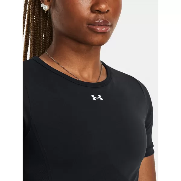  Dámske tričko UNDER ARMOUR TRAIN SEAMLESS SS 1379149-001 ČIERNA 